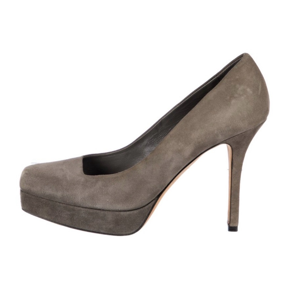 Authentic Gucci Elegant Gray Suede Platform Heels - image 2